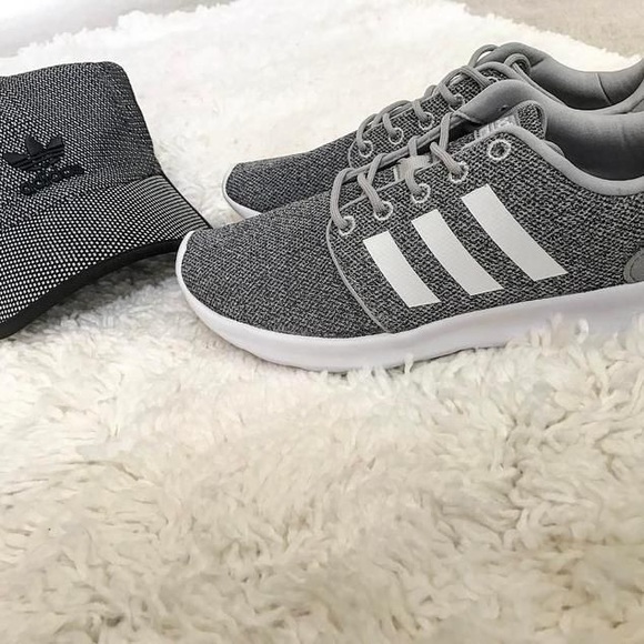 le adidas cloudfoam qt racer scarpe poshmark le adidas cloudfoam qt racer scarpe poshmark